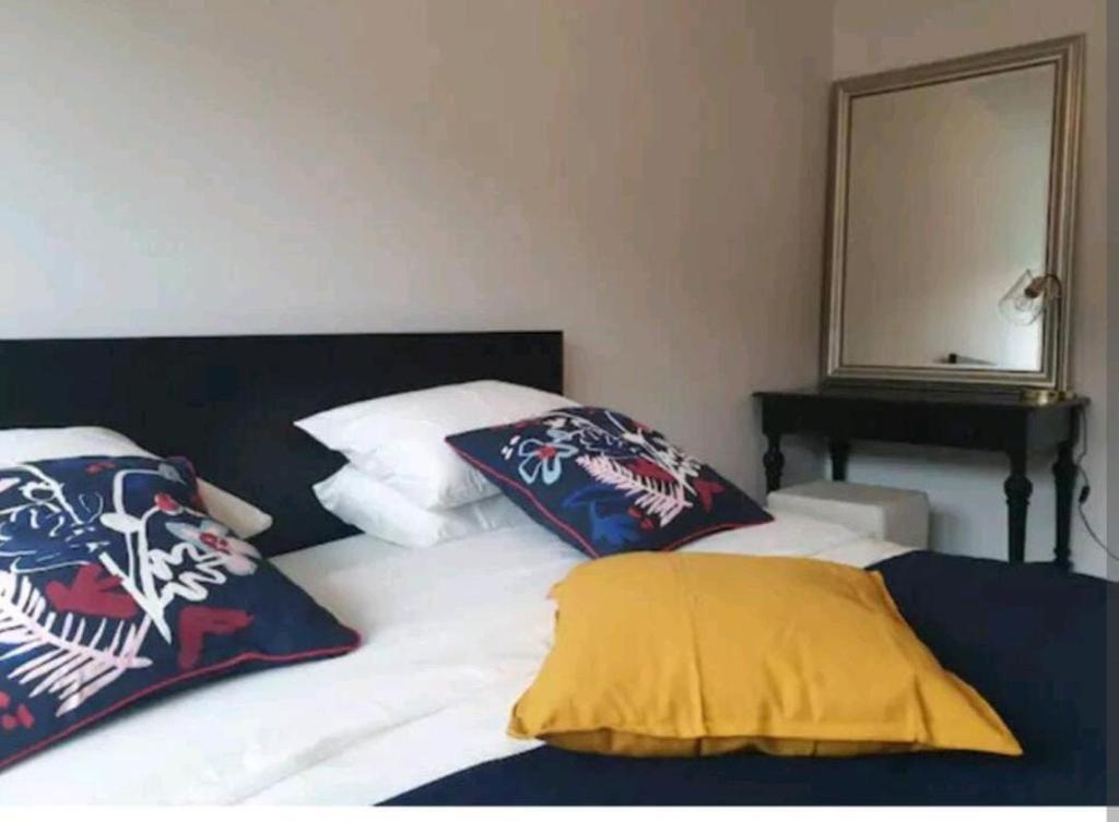 Beautiful Three Queen Beds Apartment In City Center , 100M2, Near Tram 룩셈부르크 외부 사진